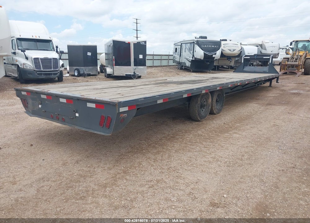 2024 HD TRAILER COMPANY 40' GOOSENECK TRAILER VIN: 7LKH3AP27RP001261
