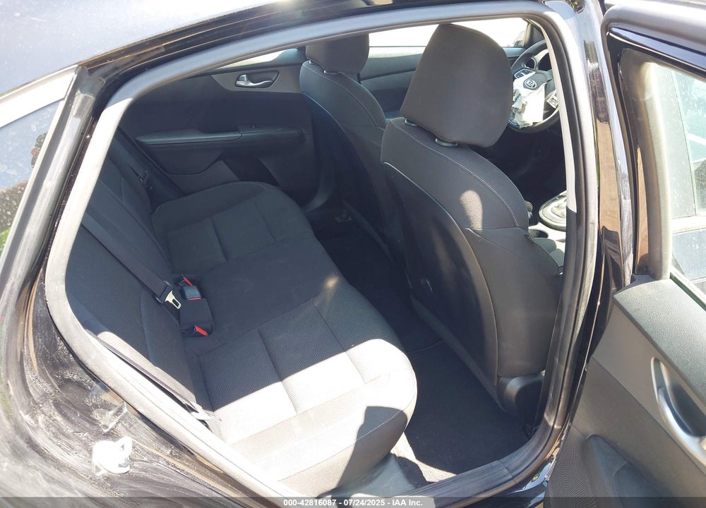 2020 KIA FORTE VIN: 3KPF24AD7LE241417