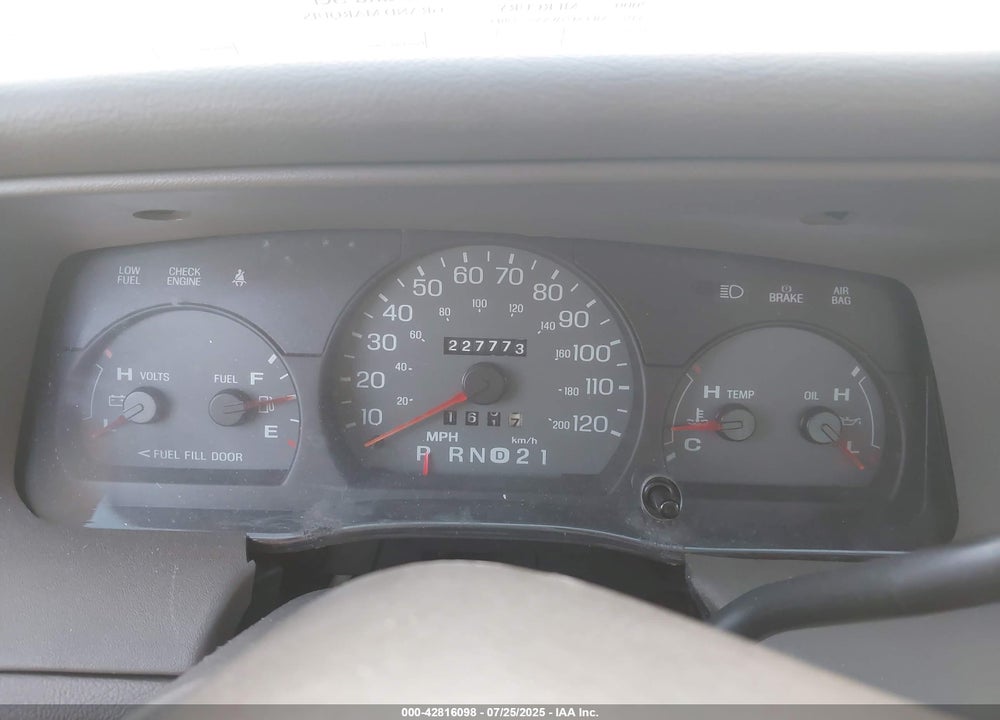 2000 MERCURY GRAND MARQUIS LS VIN: 2MEFM75WXYX737013