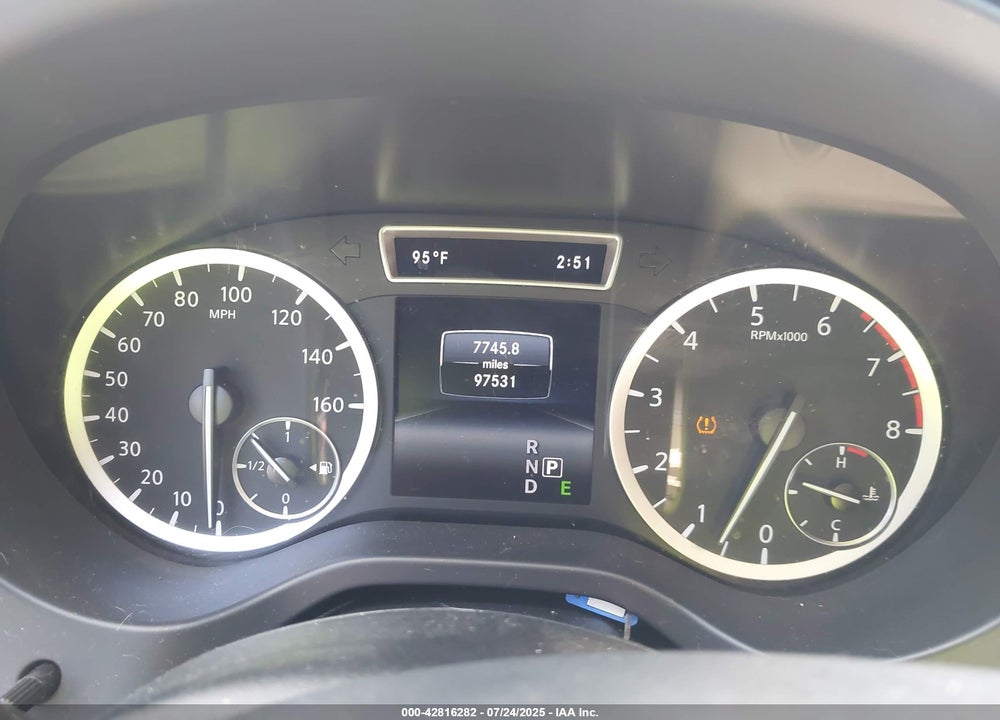 2018 INFINITI QX30 VIN: SJKCH5CR3JA045357