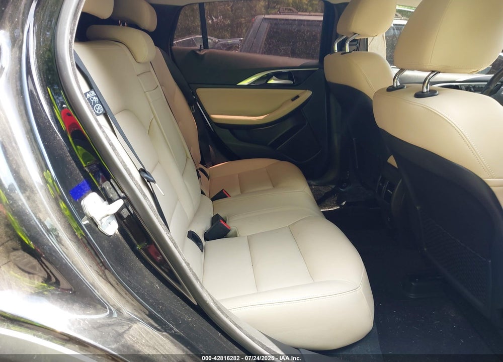 2018 INFINITI QX30 VIN: SJKCH5CR3JA045357