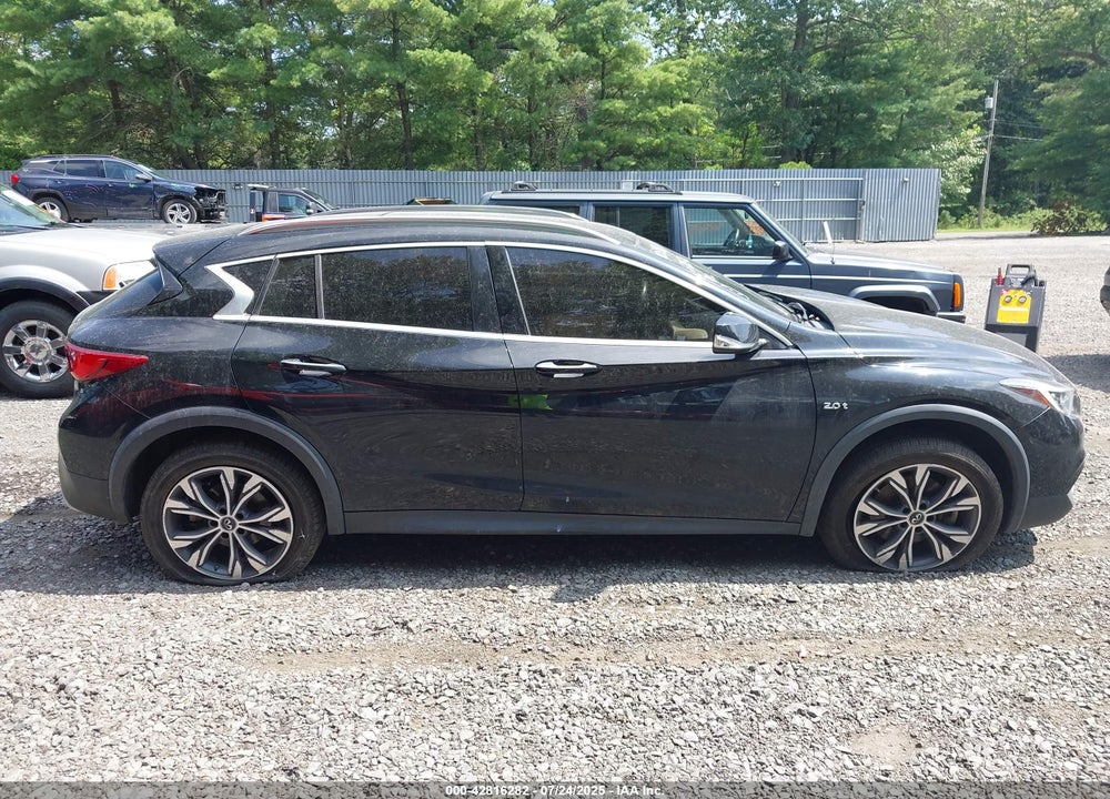 2018 INFINITI QX30 VIN: SJKCH5CR3JA045357