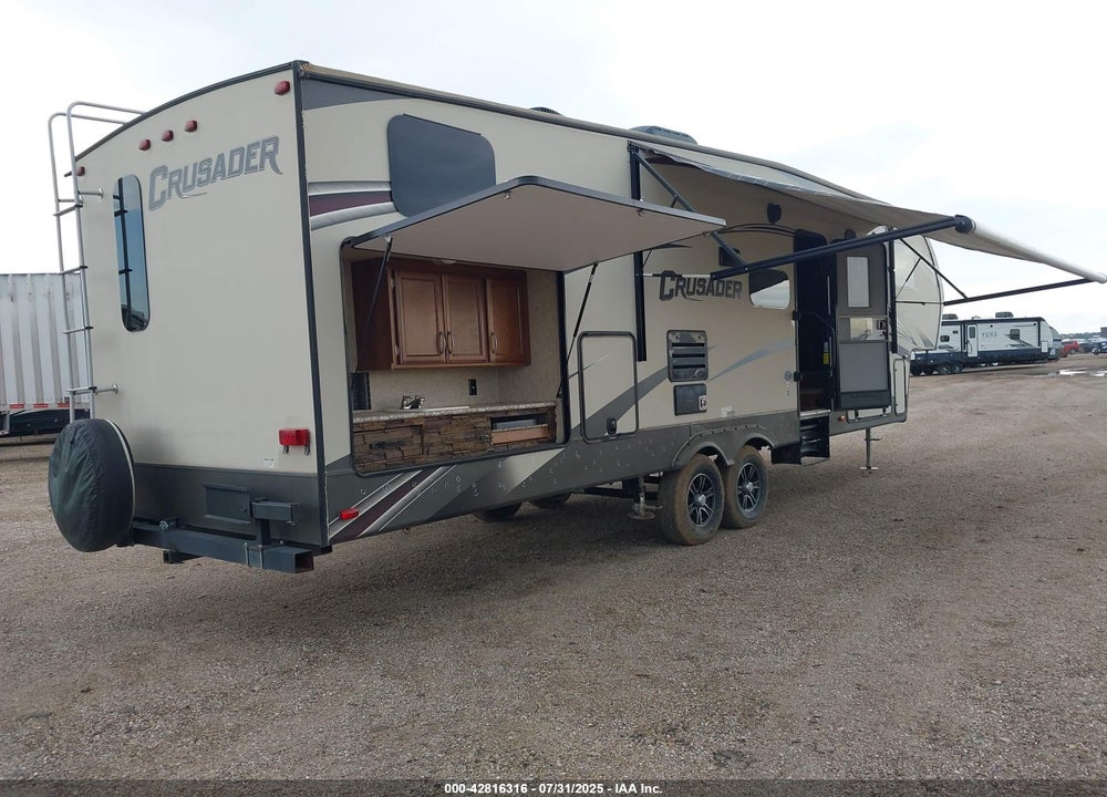 2016 PRIME TIME CRUSADER 35' 5TH WHEEL VIN: 5ZT3CSVB9GG119403