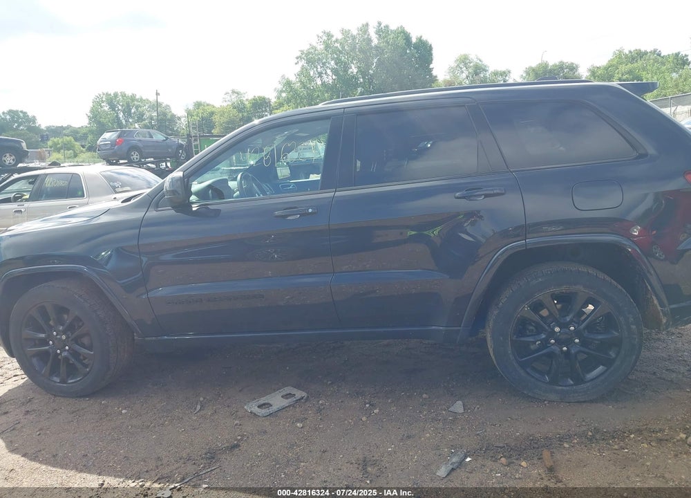 2018 JEEP GRAND CHEROKEE VIN: 1C4RJFAG6JC390055