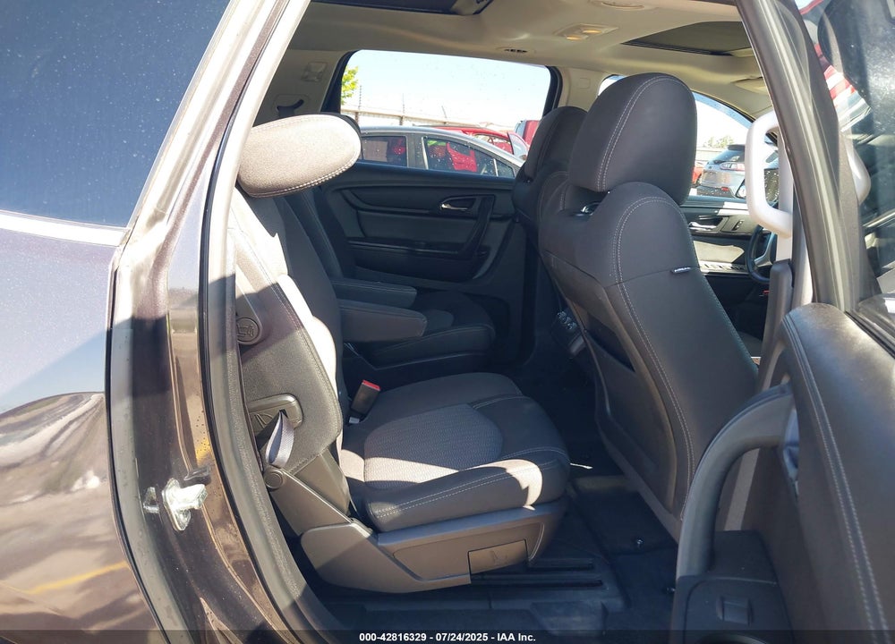 2015 CHEVROLET TRAVERSE VIN: 1GNKRGKD2FJ311981