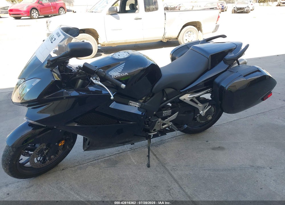 2009 HONDA VFR800 VIN: JH2RC46E29K100022
