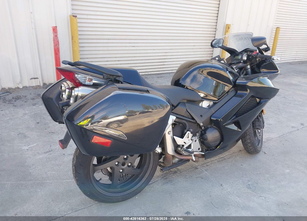 2009 HONDA VFR800 VIN: JH2RC46E29K100022