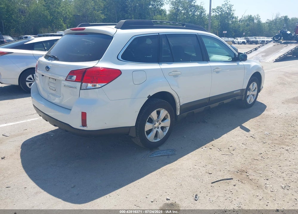 2011 SUBARU OUTBACK VIN: 4S4BRBGC2B3431527