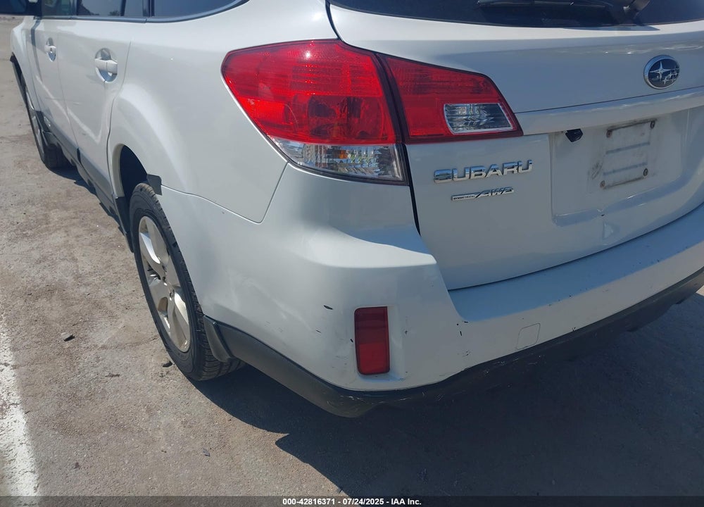 2011 SUBARU OUTBACK VIN: 4S4BRBGC2B3431527
