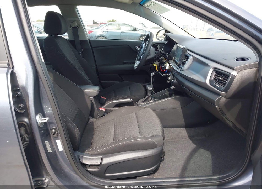 2020 KIA RIO VIN: 3KPA24AD8LE311095