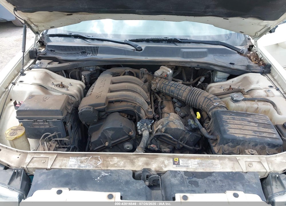 2008 CHRYSLER 300 VIN: 2C3LA43R08H192737