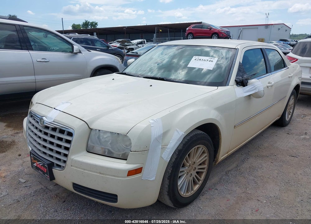 2008 CHRYSLER 300 VIN: 2C3LA43R08H192737
