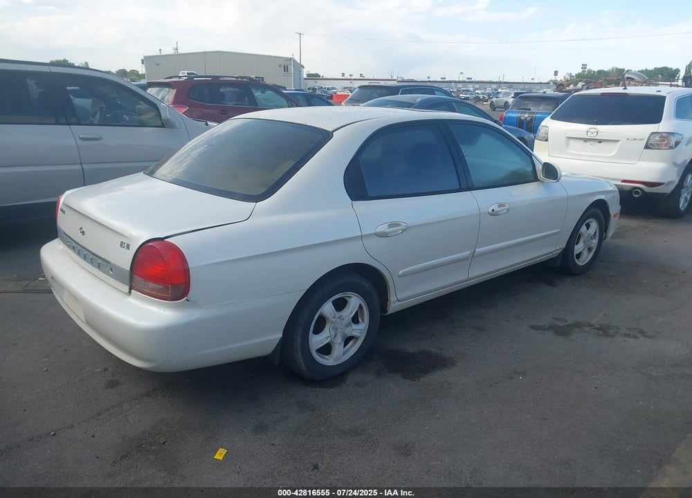 2000 HYUNDAI SONATA GLS V6 VIN: KMHWF35V4YA230673