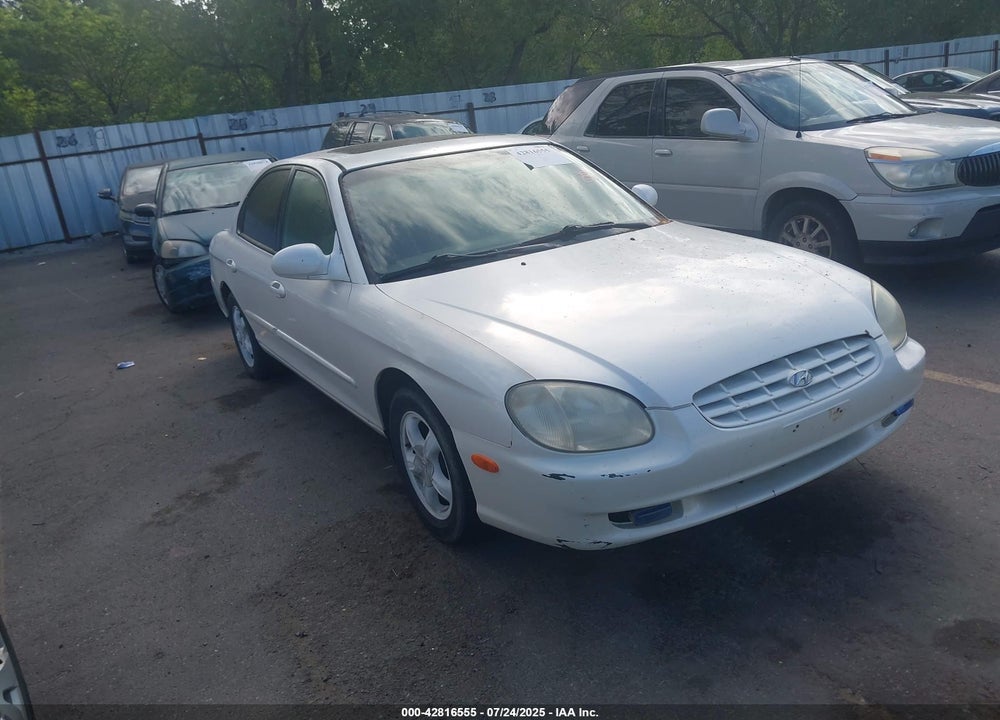 2000 HYUNDAI SONATA GLS V6 VIN: KMHWF35V4YA230673