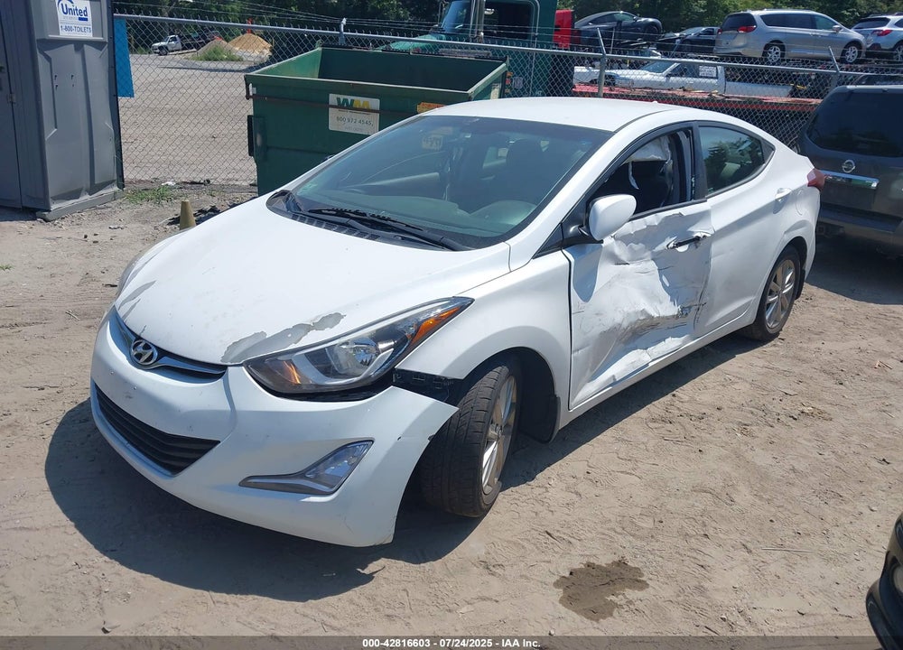2016 HYUNDAI ELANTRA VIN: 5NPDH4AE4GH796695