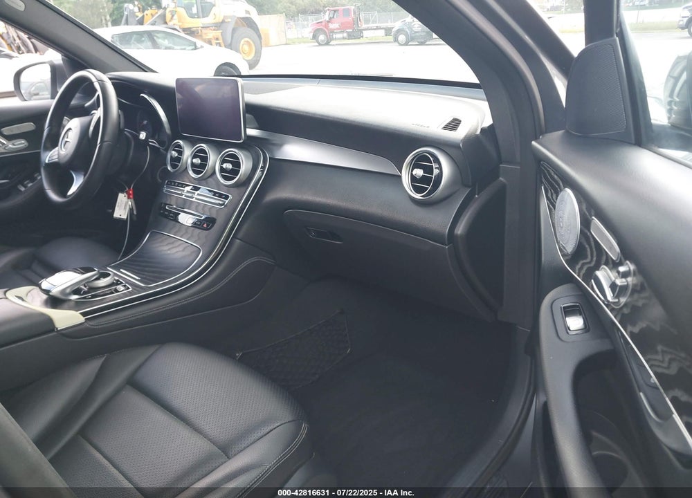 2017 MERCEDES-BENZ GLC CLASS VIN: WDC0G4KB0HV008738