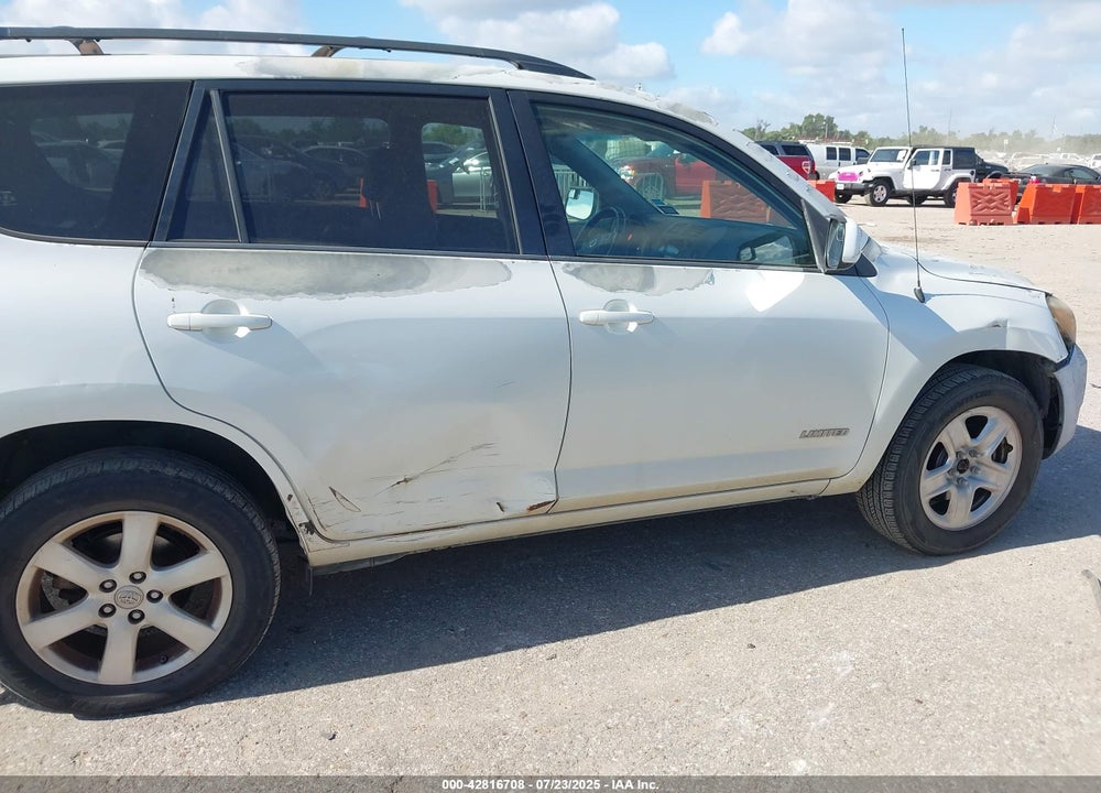2008 TOYOTA RAV4 VIN: JTMBK31V985058010