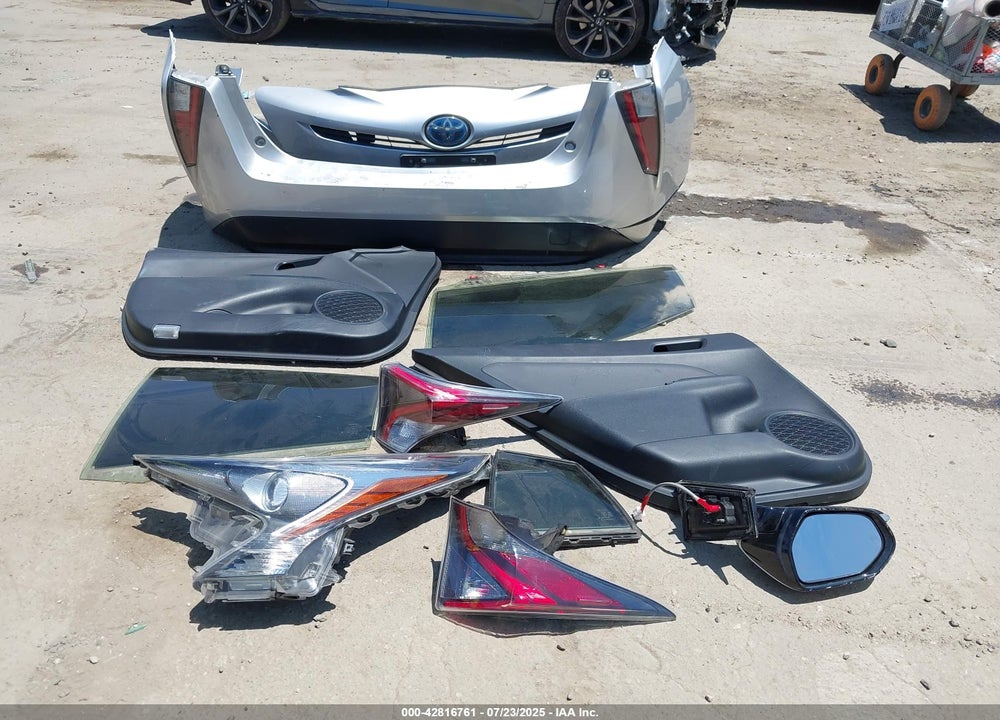 2017 TOYOTA PRIUS VIN: JTDKARFU3H3043830