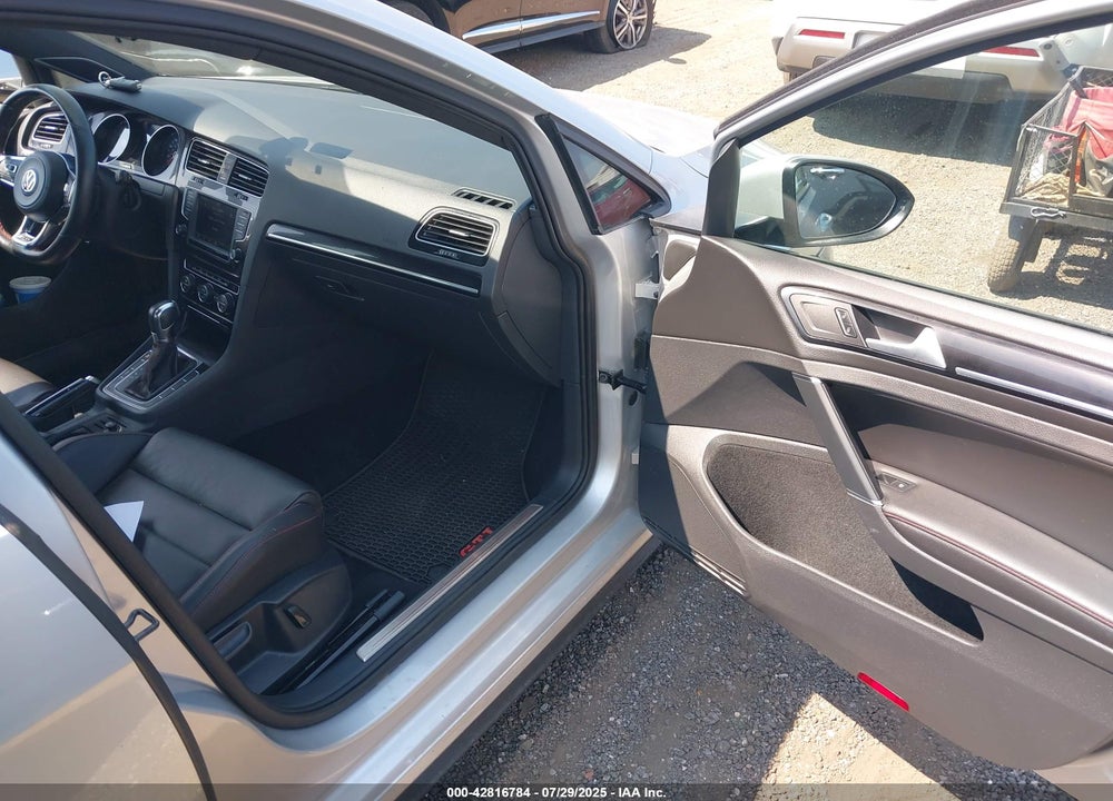 2016 VOLKSWAGEN GOLF VIN: 3VW447AU2GM019766