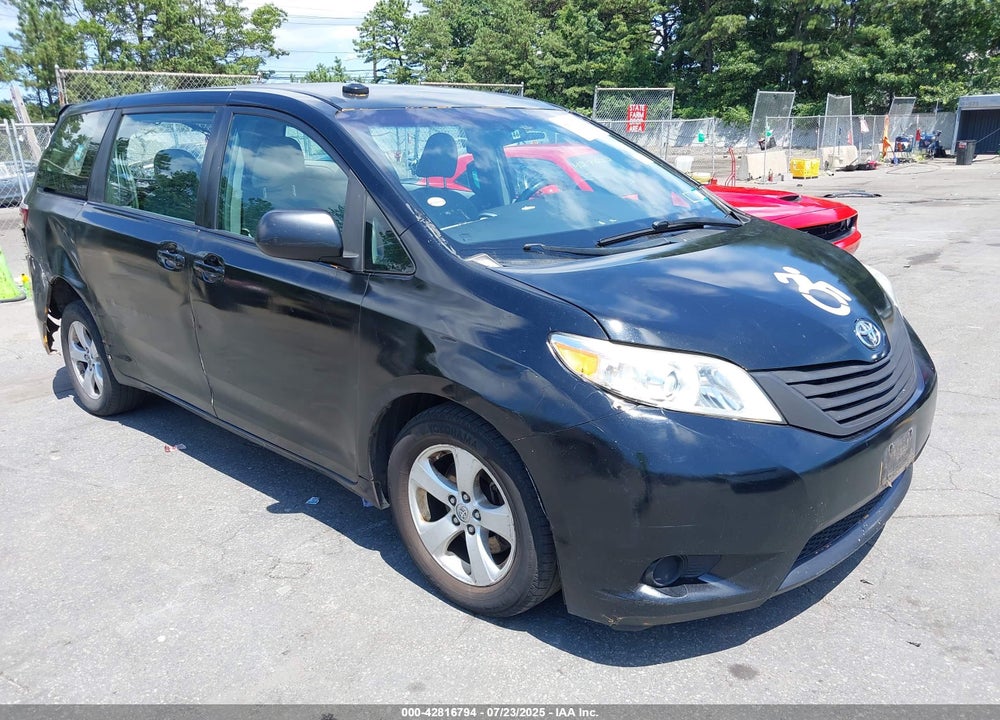 2017 TOYOTA SIENNA L 7 PASSENGER VIN: 5TDZZ3DC2HS869002