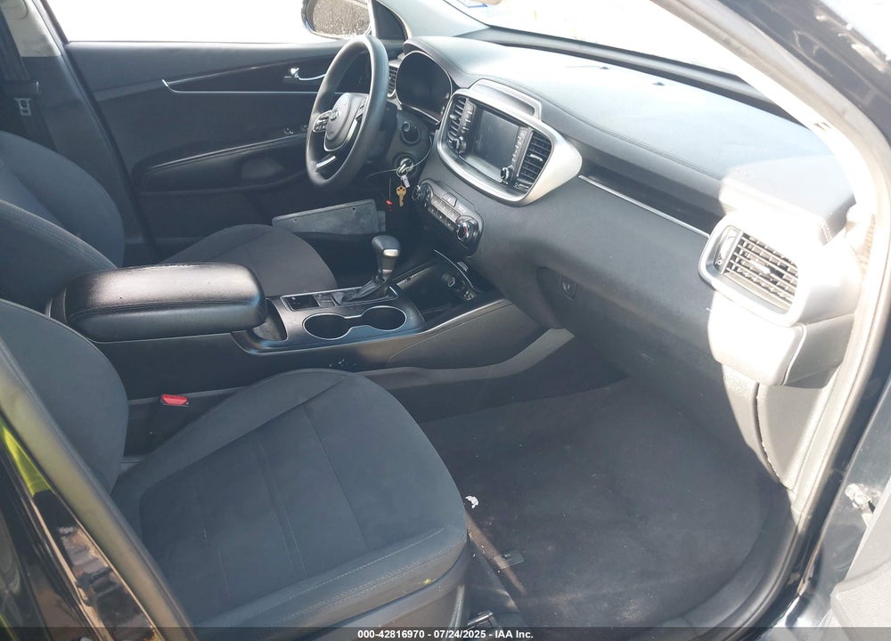 2019 KIA SORENTO VIN: 5XYPG4A32KG473678