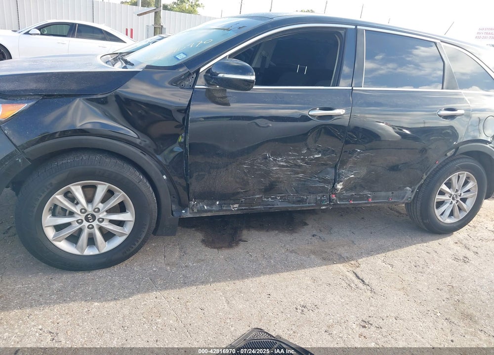 2019 KIA SORENTO VIN: 5XYPG4A32KG473678