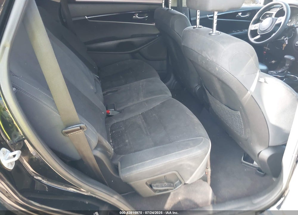 2019 KIA SORENTO VIN: 5XYPG4A32KG473678
