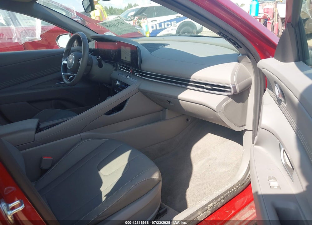 2024 HYUNDAI ELANTRA VIN: KMHLS4DG8RU766713