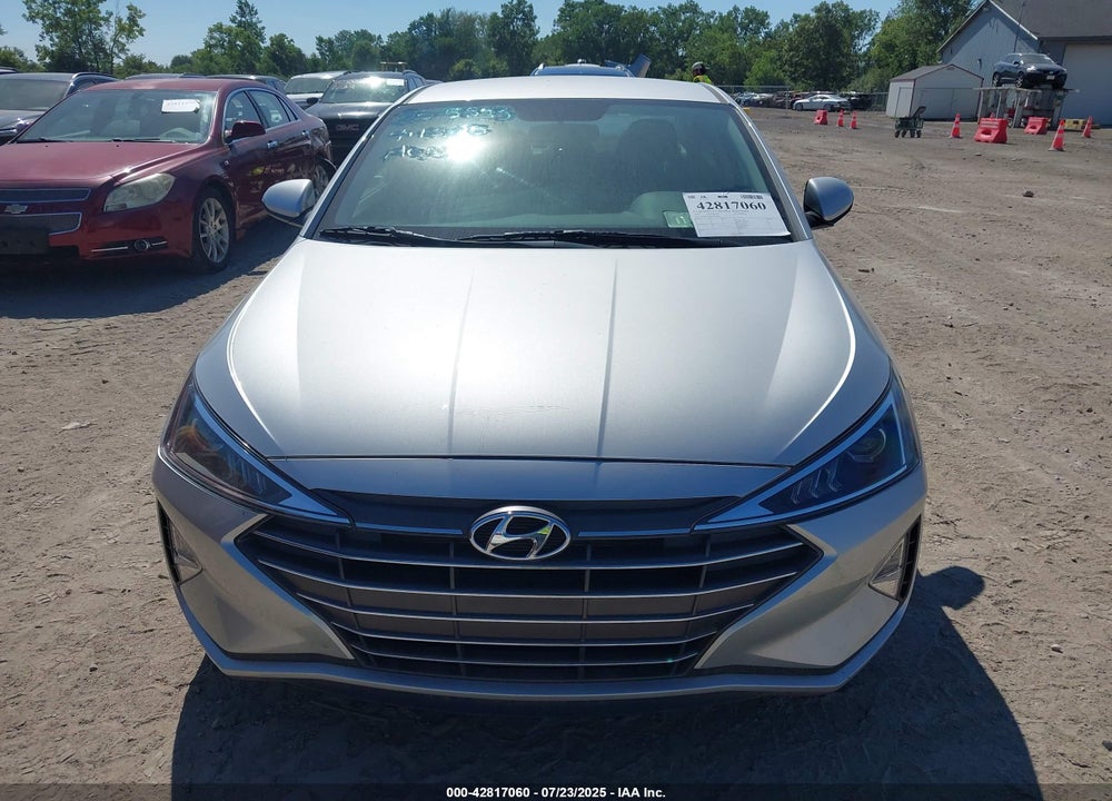 2019 HYUNDAI ELANTRA VIN: 5NPD74LF5KH406690