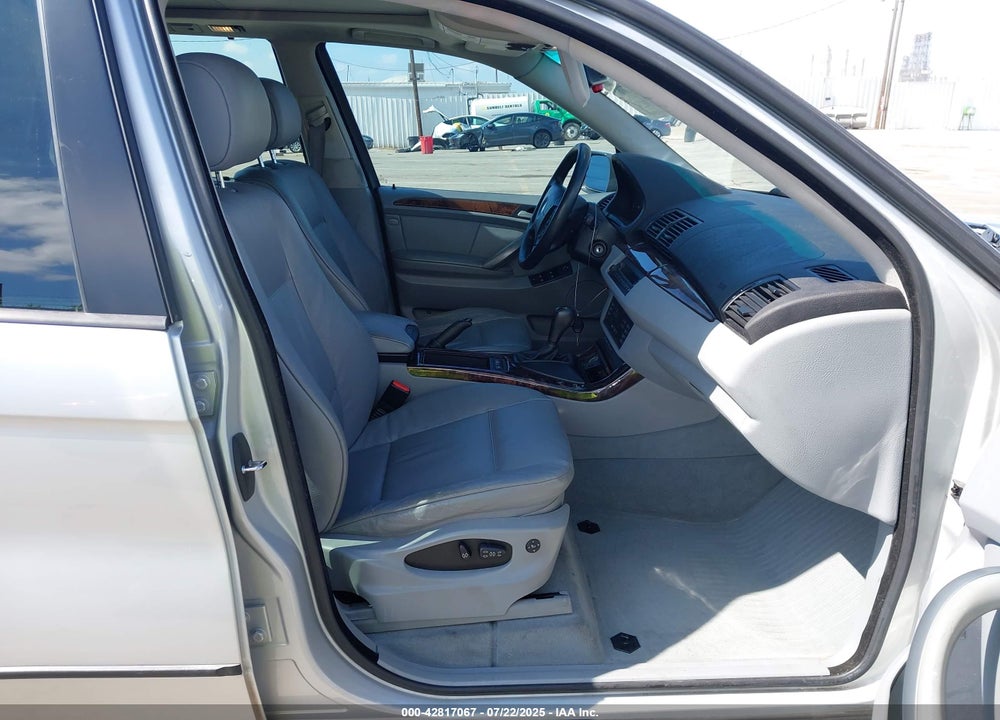 2005 BMW X5 3.0I VIN: 5UXFA13585LY07438