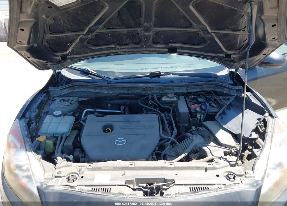 2011 MAZDA 3 VIN: JM1BL1UGXB1467727