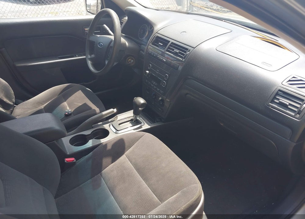 2009 FORD FUSION VIN: 3FAHP07Z49R110135