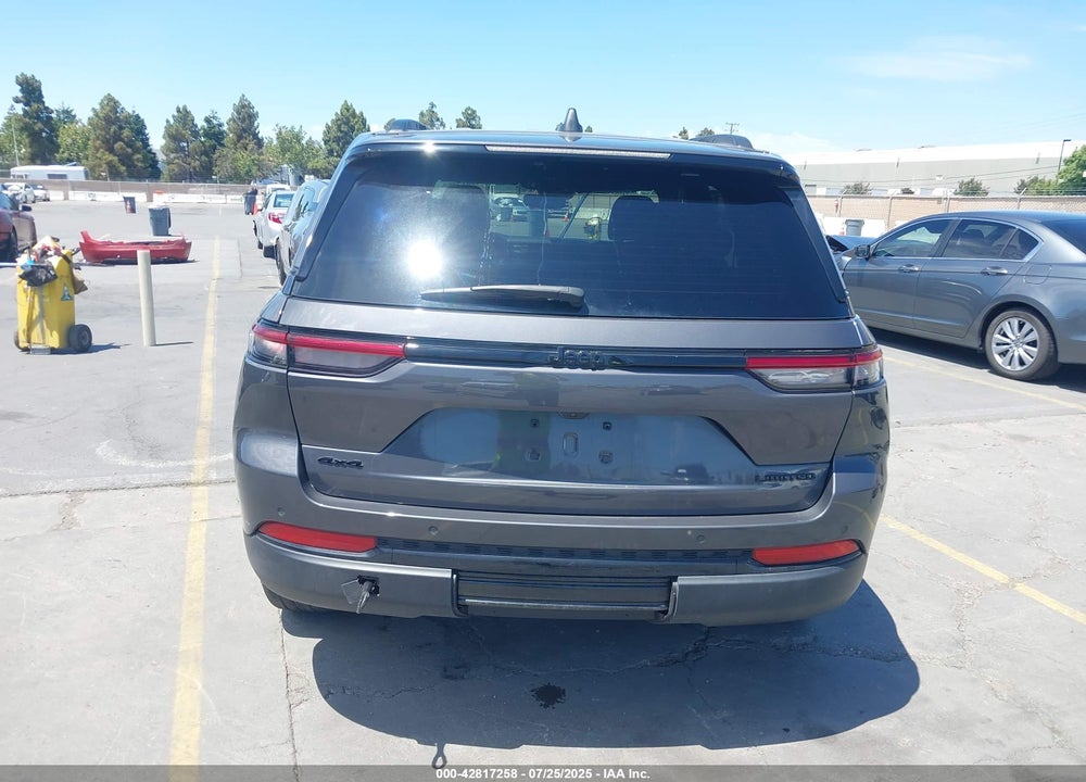 2024 JEEP GRAND CHEROKEE VIN: 1C4RJHBG6RC238590