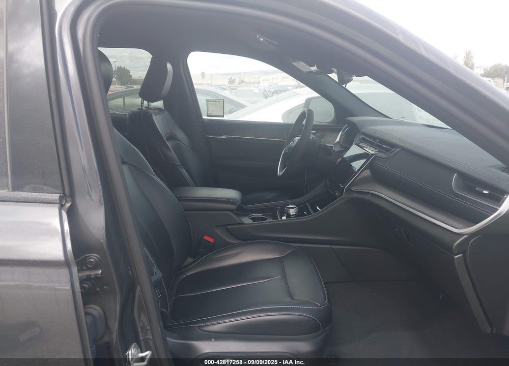 2024 JEEP GRAND CHEROKEE VIN: 1C4RJHBG6RC238590