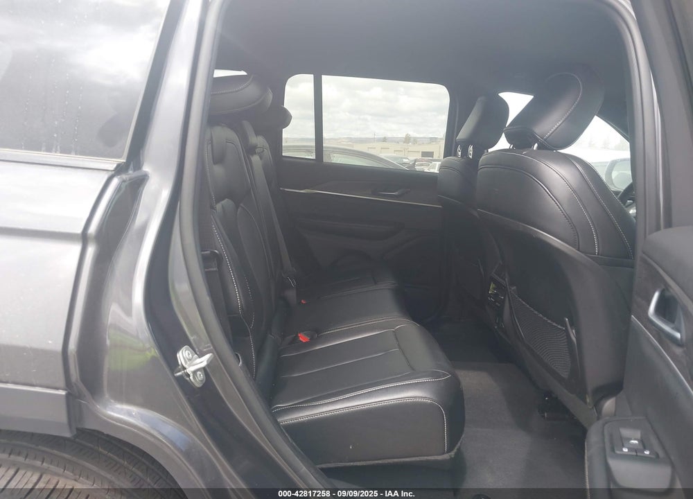 2024 JEEP GRAND CHEROKEE VIN: 1C4RJHBG6RC238590
