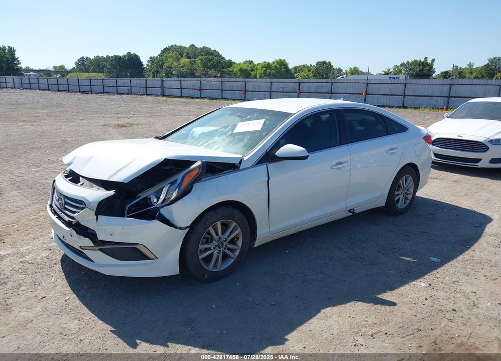 2016 HYUNDAI SONATA VIN: 5NPE24AF0GH392128