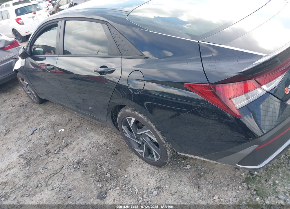2025 HYUNDAI ELANTRA VIN: KMHLM4DG3SU998734