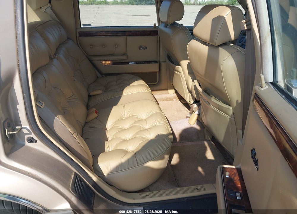 1993 CHRYSLER NEW YORKER C-BODY SALON VIN: 1C3XC66R3PD206189