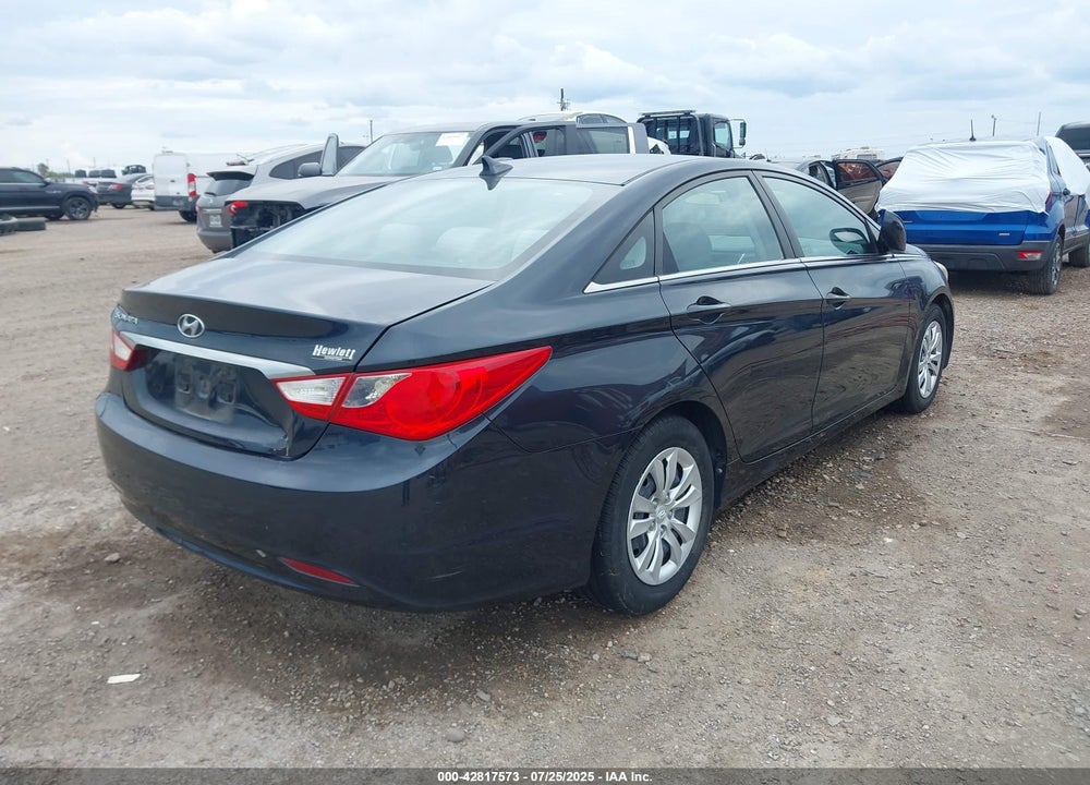 2011 HYUNDAI SONATA VIN: 5NPEB4AC2BH015198