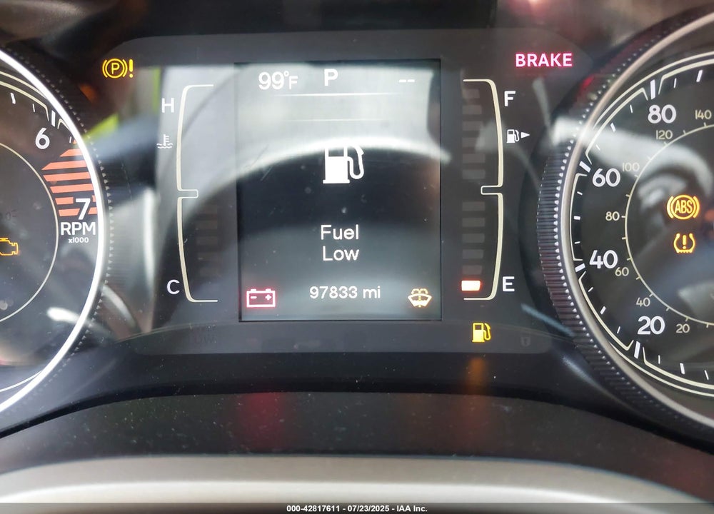 2017 JEEP CHEROKEE VIN: 1C4PJLCB3HW507798