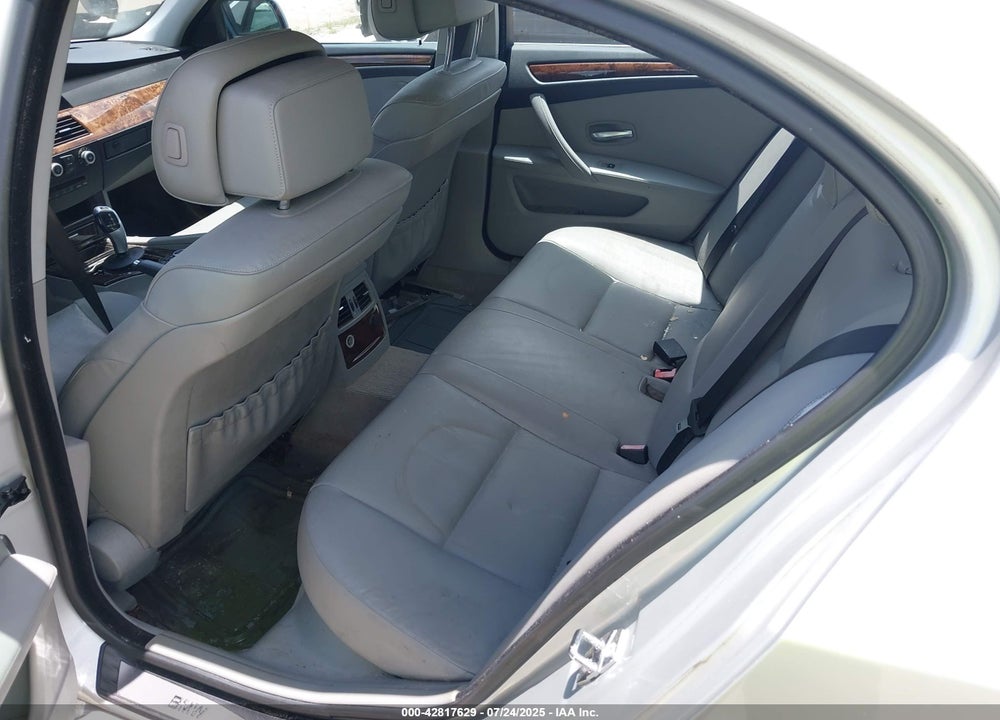 2010 BMW 5 SERIES VIN: WBANU5C55AC125894