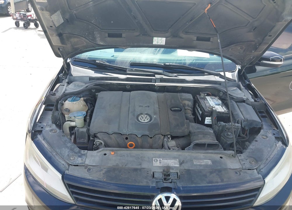 2012 VOLKSWAGEN JETTA VIN: 3VWDX7AJ4CM114305