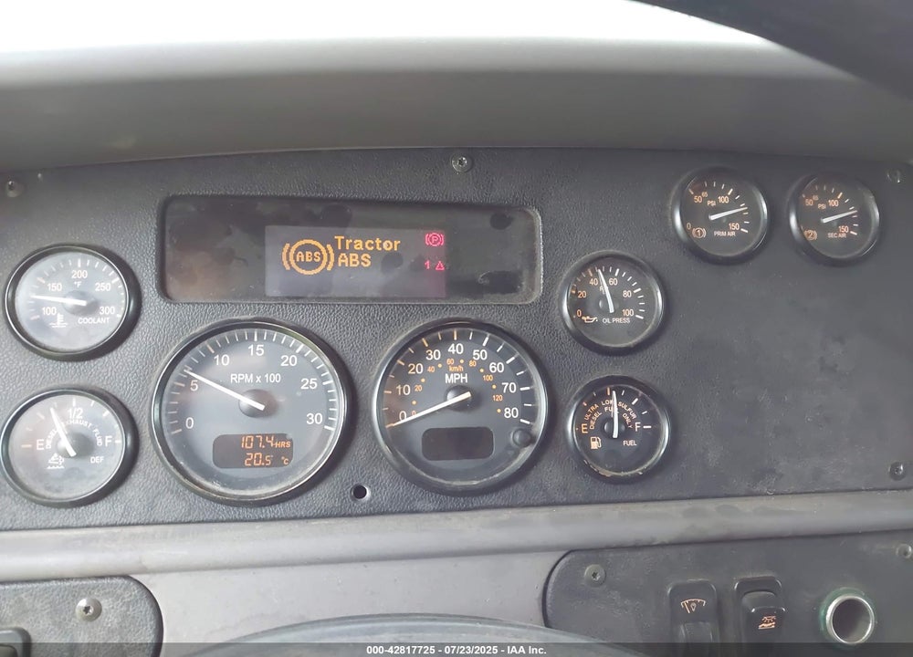 2011 PETERBILT 387 VIN: 1XP7DP9X2BD122848