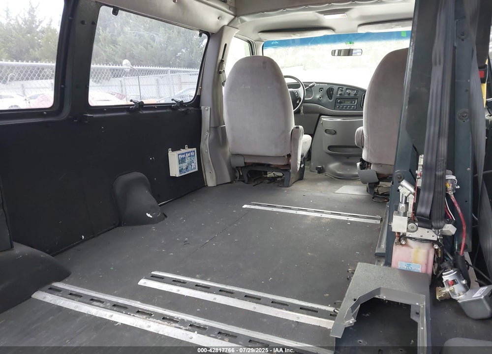 2000 FORD E-250 COMMERCIAL/RECREATIONAL VIN: 1FTNE24L3YHA24863