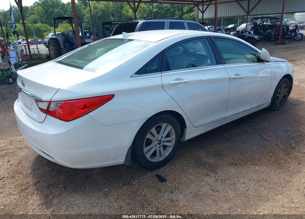 2013 HYUNDAI SONATA VIN: 5NPEB4AC3DH504583