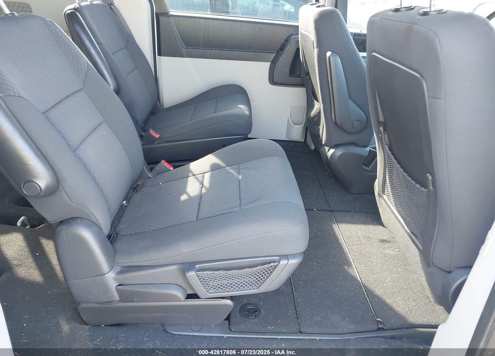 2010 DODGE GRAND CARAVAN SXT VIN: 2D4RN5D12AR118053