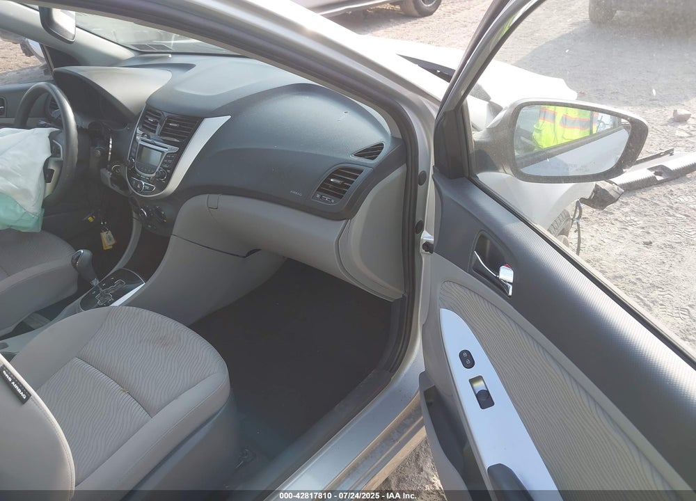 2012 HYUNDAI ACCENT VIN: KMHCU4AE8CU116896