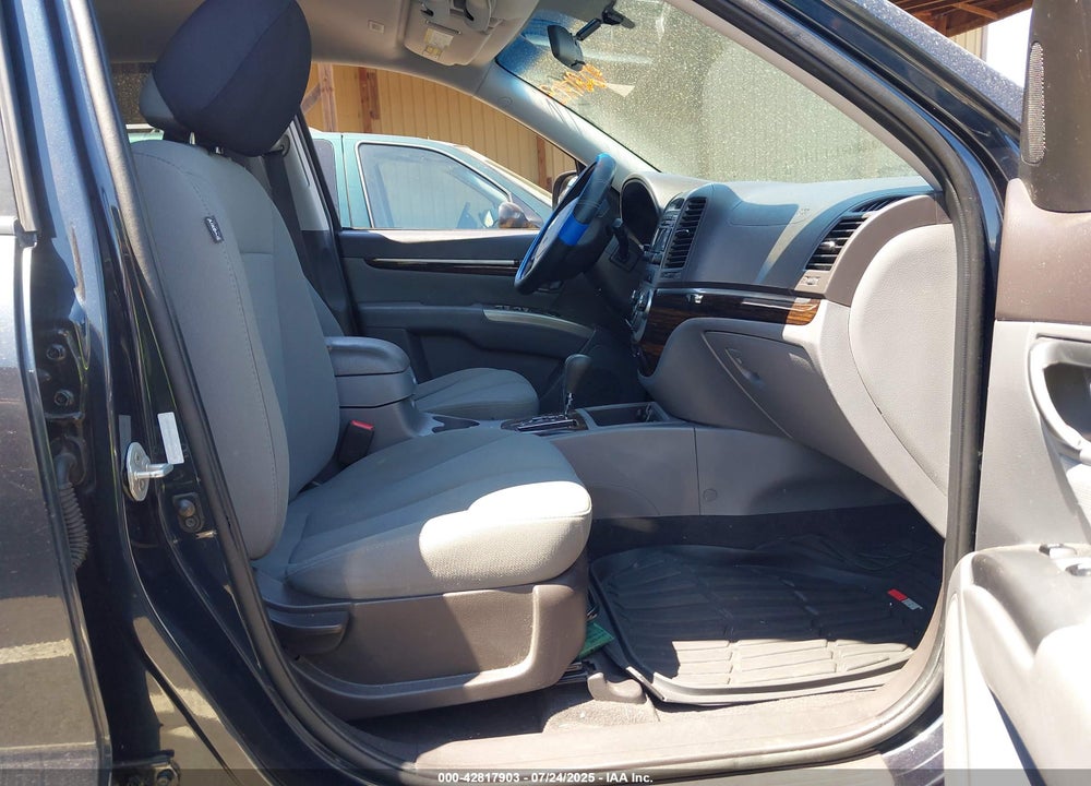 2011 HYUNDAI SANTA FE VIN: 5XYZGDAG9BG056635