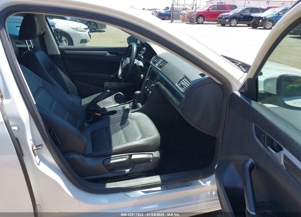 2016 VOLKSWAGEN PASSAT VIN: 1VWAS7A39GC042253