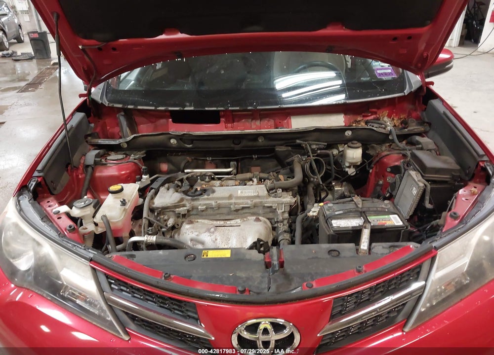 2015 TOYOTA RAV4 XLE VIN: 2T3RFREV9FW323000